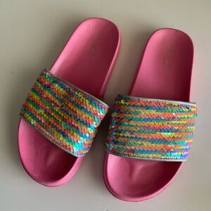 PLACE Rainbow Slides Shoes Pink Sole Size 3 EUC